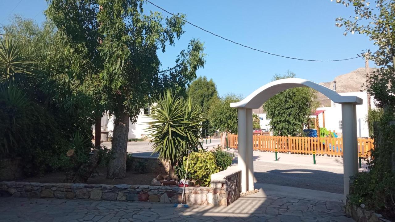 Marilen Apartment Livadia  Exterior photo