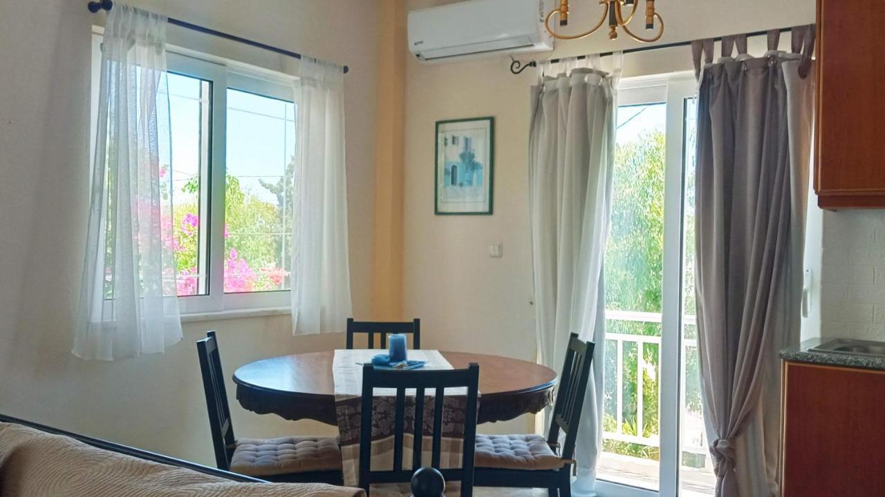 Marilen Apartment Livadia  Room photo